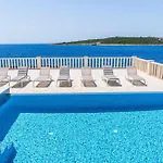 Beachfront Villa, 28 Sqm Heated Infinity Pool, Open Sea Sunset Views - Sunset