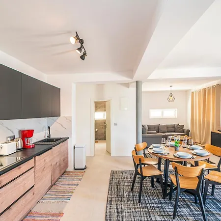 Beachfront Villa, 28 Sqm Heated Infinity Pool, Open Sea Sunset Views - Sunset * Sevid