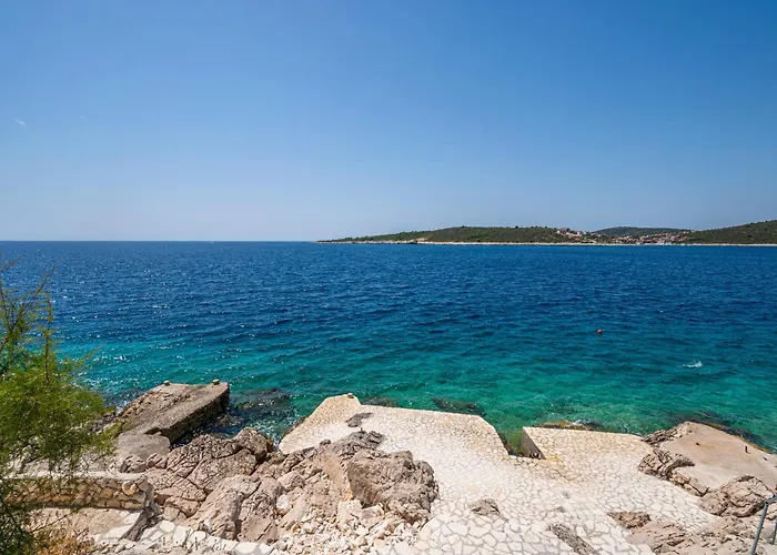 Beachfront Villa, 28 Sqm Heated Infinity Pool, Open Sea Sunset Views - Sunset Hébergement de vacances