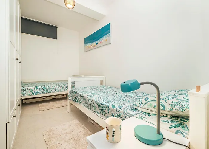 Hébergement de vacances Beachfront Villa, 28 Sqm Heated Infinity Pool, Open Sea Sunset Views - Sunset Sevid